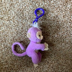 Fingerlings plush hugger clip on backpack hanger